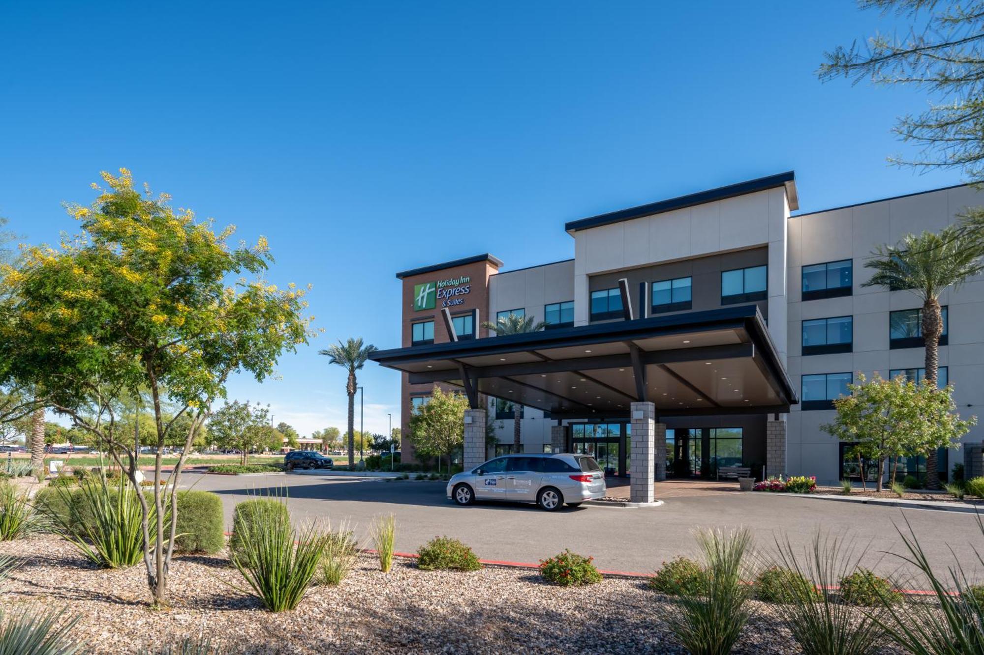 Holiday Inn Express & Suites - Gilbert - Mesa Gateway Airport Exteriör bild